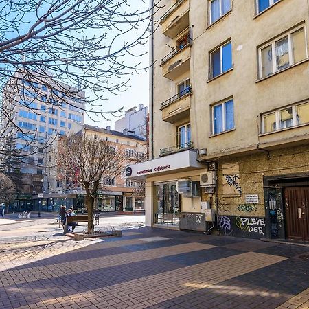 Zero-Waste Studio Apartment In Central Sofia Bagian luar foto