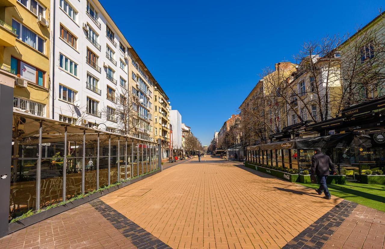 Zero-Waste Studio Apartment In Central Sofia Bagian luar foto