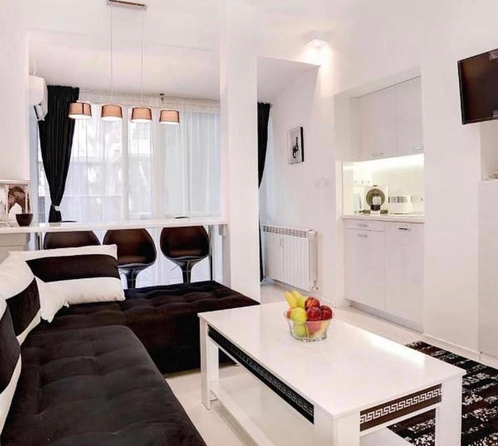 Zero-Waste Studio Apartment In Central Sofia Bagian luar foto